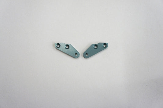 Mugen E2109 Aluminum Front Hub Carrier Arm Mount Set