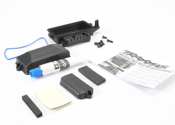Traxxas 5624 Box, receiver (sealed)/ foam pad/ silicone grease/ 3x8mm BCS (2)/ 2.5x8mm CS (2)/ 3x6mm BCS (2) 0.105